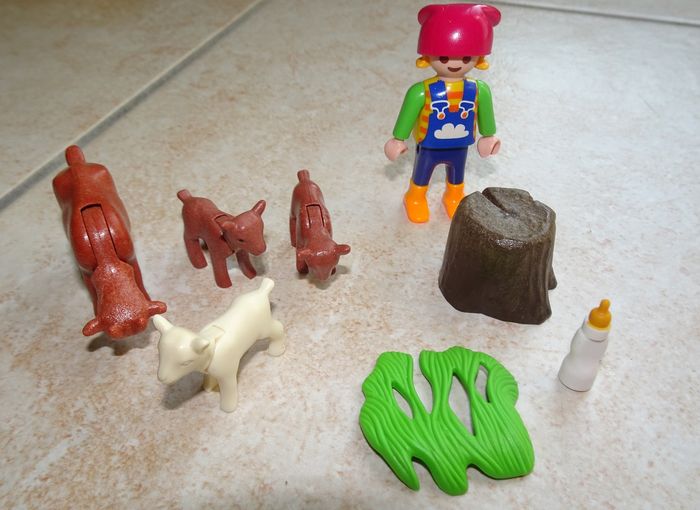 Gros lot de Playmobil Country Ferme transportable 4897 + 6 boites - photo numéro 2