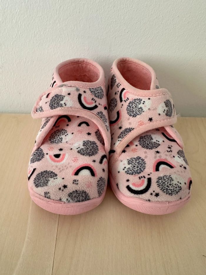 Chaussons fille taille 24 - photo numéro 3