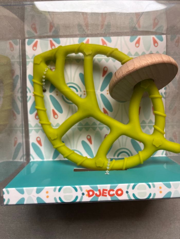 Anneau de dentition en forme de feuille en silicone et de coccinelle en bois - photo numéro 4