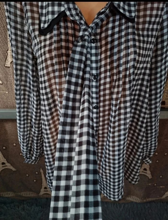 Chemise à carreaux transparente avec cravate taille L - photo numéro 3