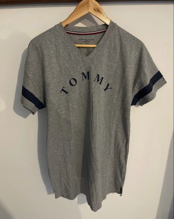 Robe Tee-Shirt Tommy