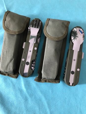 Couteaux couverts repas camping randonnée trek militaire bivouac chasse pêche sport