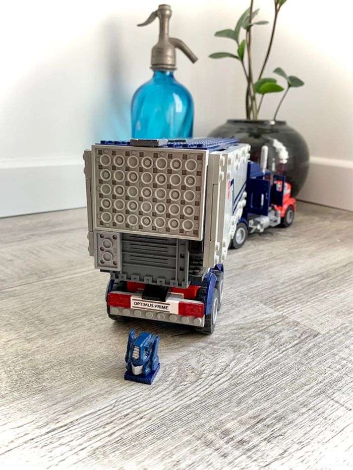 Camion Transformers optimus prime - photo numéro 7