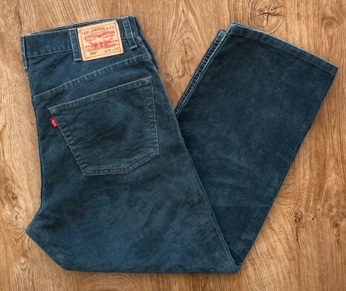 Jean/pantalon "velours" bleu Levi's 559, homme, taille : W 38 L 30 (48 taille française) - photo numéro 2