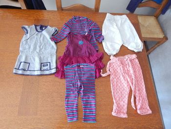 Lot vêtements fille 12 mois