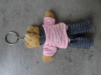 Porte-clés peluche ourson habillé