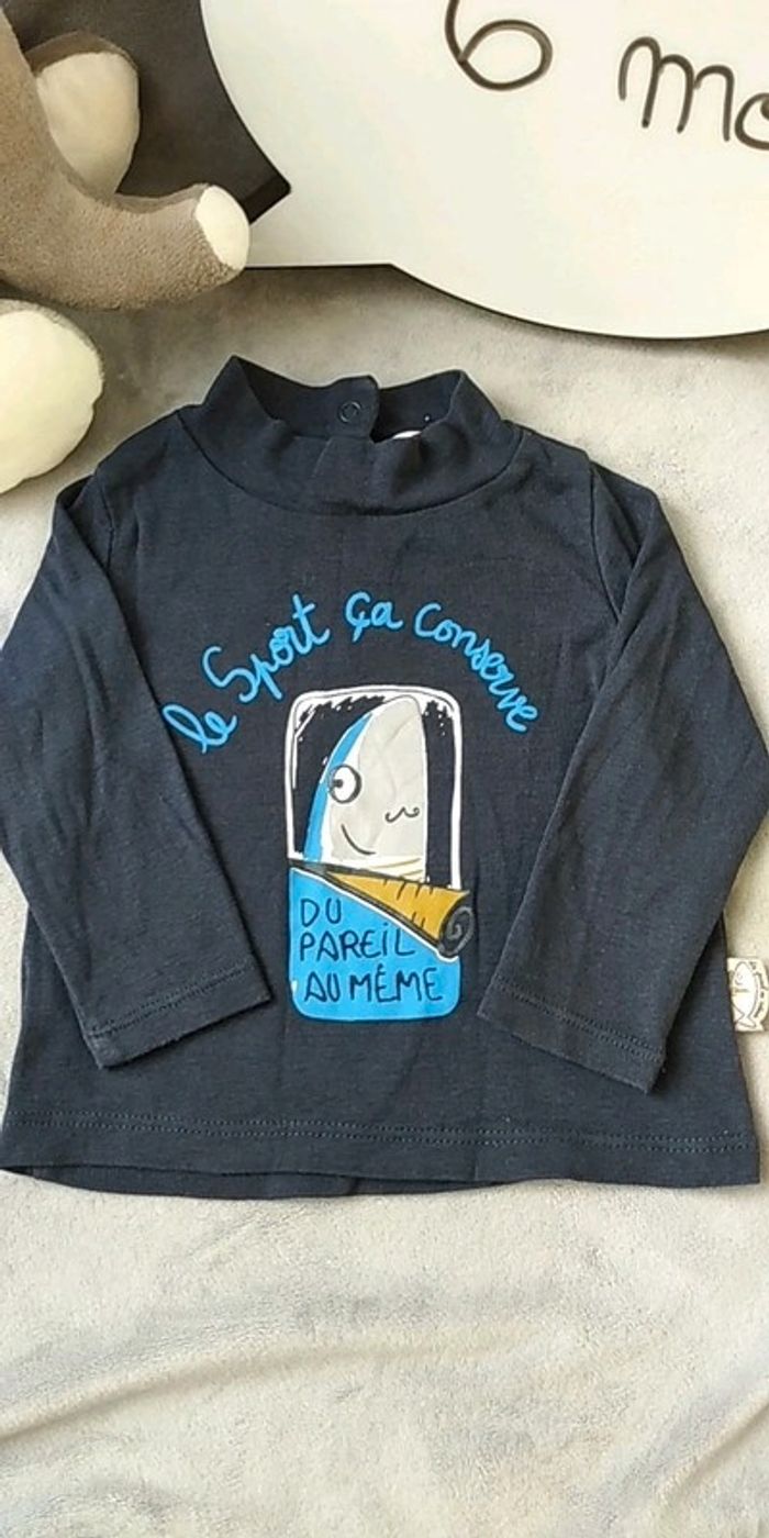 Tee shirt manches longues / pull léger col roulé Garçon 6 mois "Le sport ça conserve" 100% coton - photo numéro 2