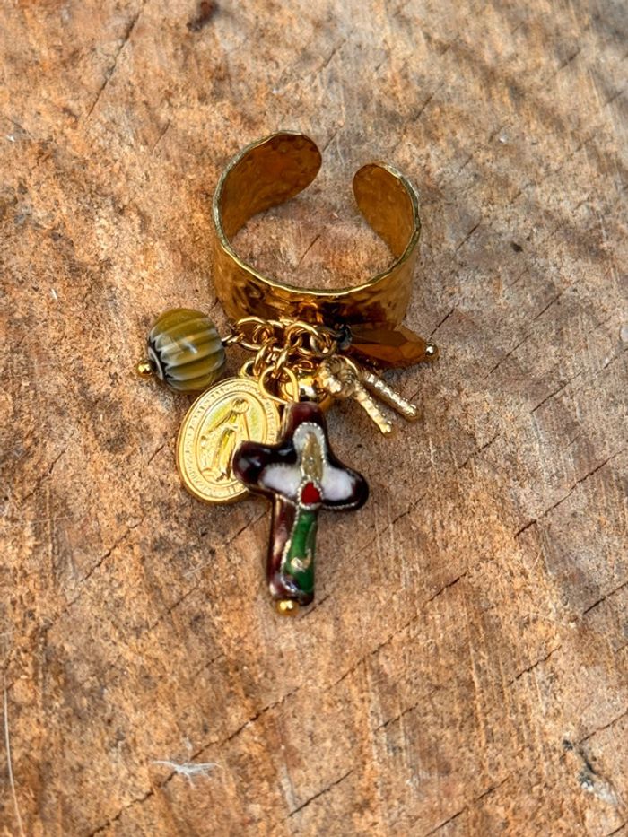 Bague large réglable habaha Paris breloques croix noeud vierge perles - photo numéro 4