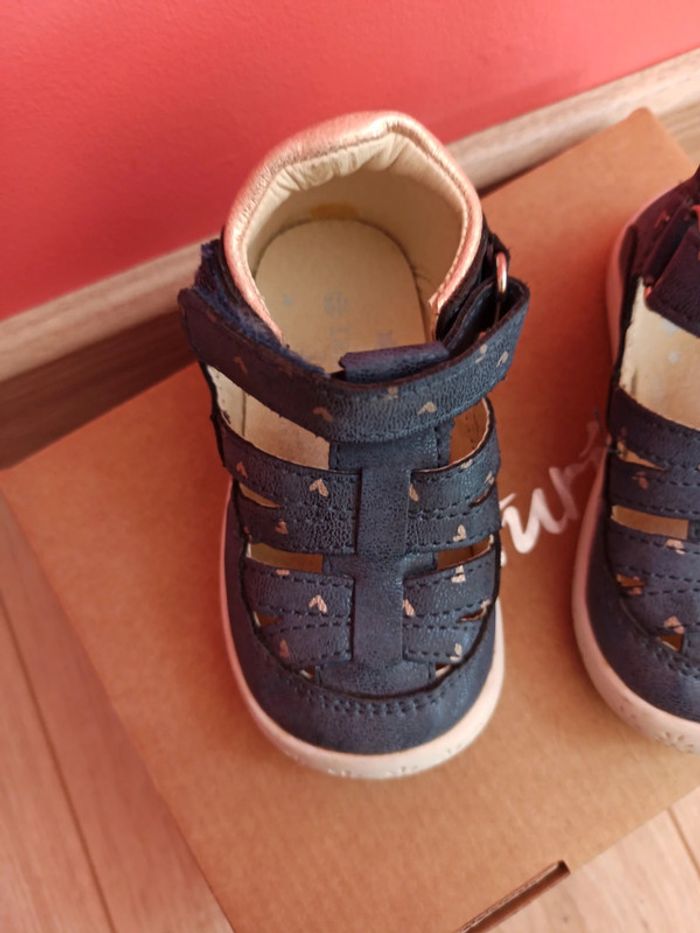 Chaussures bébé - photo numéro 2