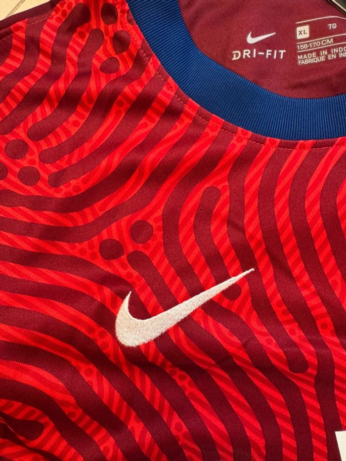 Maillot de foot Nike équipe FC Barcelone taille 13/15 ans authentique neuf - photo numéro 7
