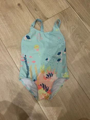 Maillot de bain une pièce petite fille