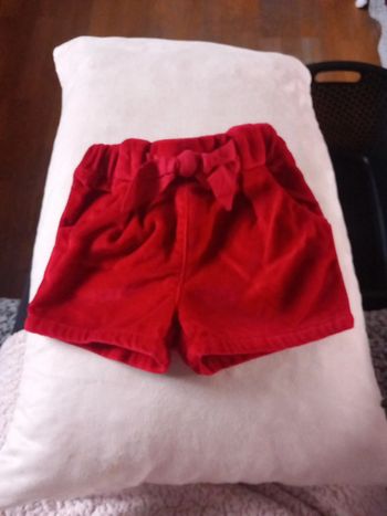 Short velours obaibi taille 68cm 6mois