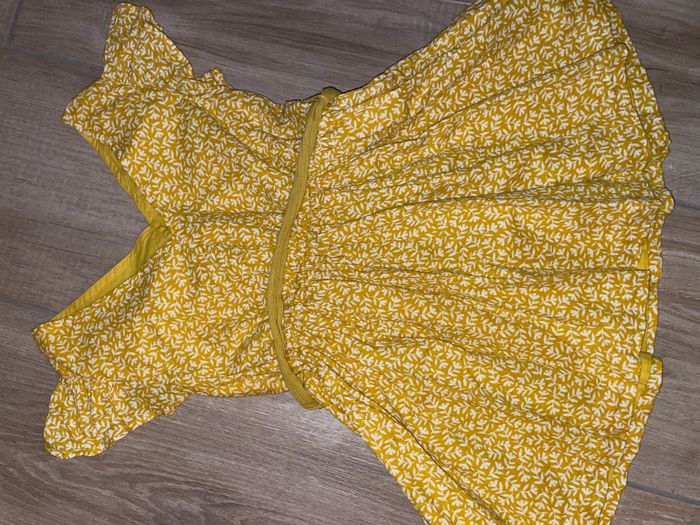 Robe à fleurs - photo numéro 2