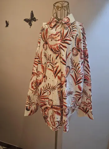 Chemise imprimée & brodée