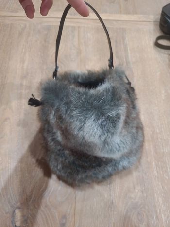 Sac bourse fausse fourrure