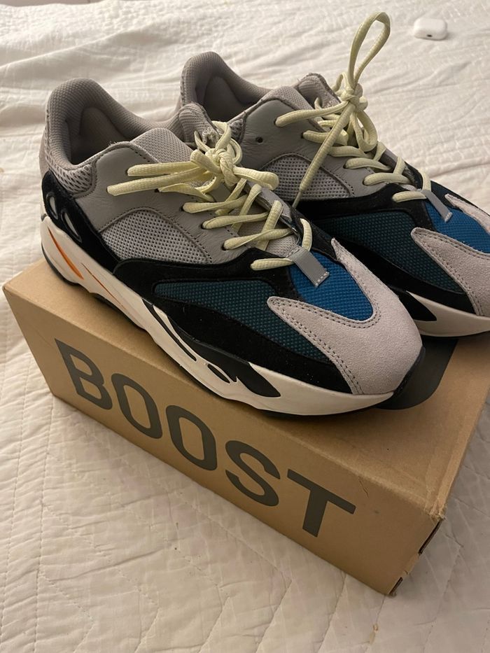 Adidas Yeezy 700 Boost Wave Runner