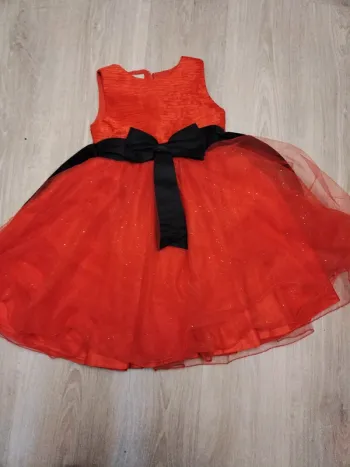 Robe rouge pailletée 6 ans
