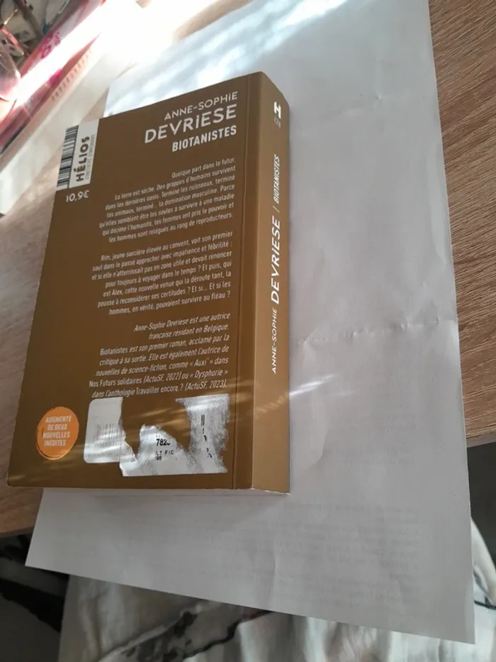 Super livre science fiction très bien écrit récent - photo numéro 3