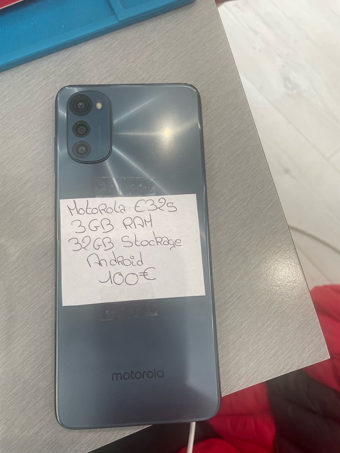 Motorola E32S - photo numéro 2