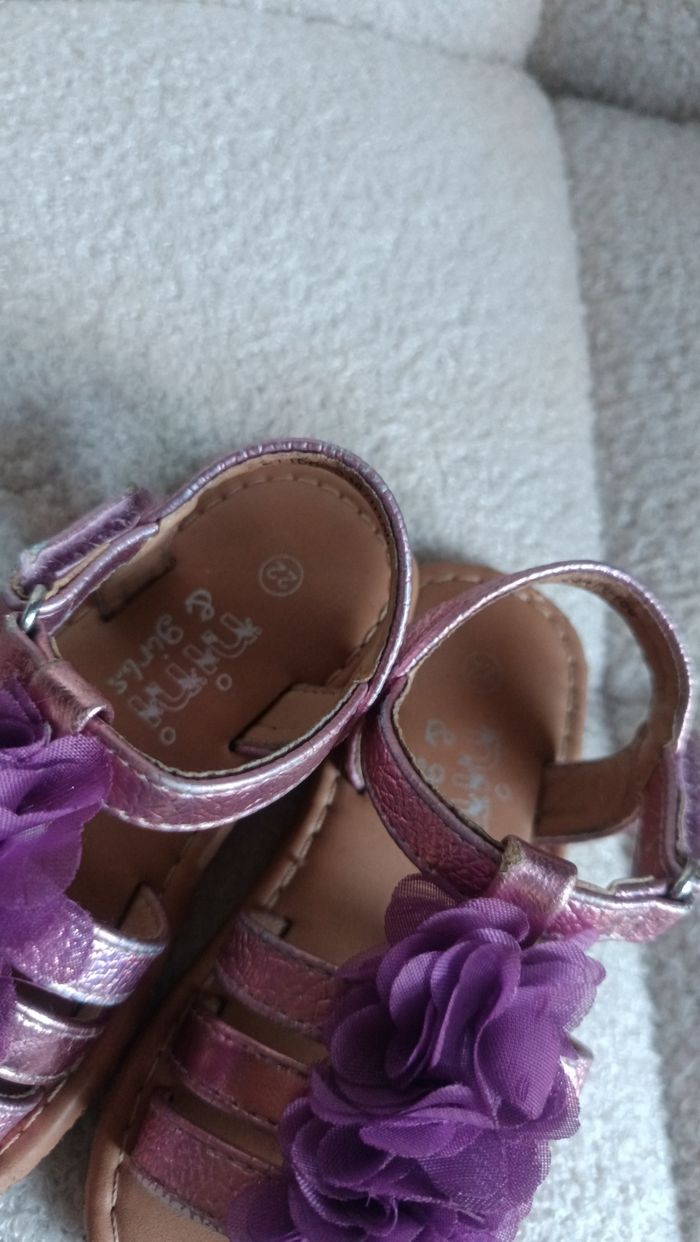 Sandales violette a fleur taille 22 Chaussea - photo numéro 6