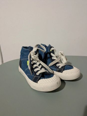 Baskets montantes bleues et blanches 30