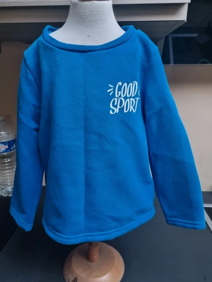 Pull bleu bien chaud