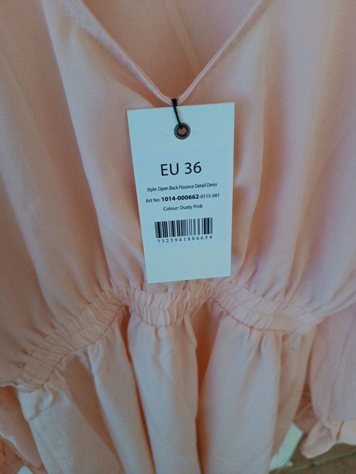 Robe Neuf - photo numéro 4