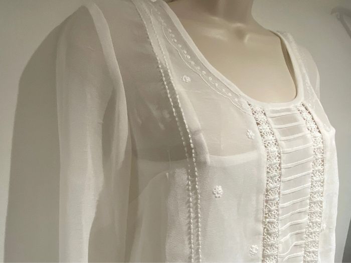 Tunique blanc cassé crème dentelles bohème, avec Top, incorporé Naf Naf taille 36 - photo numéro 4