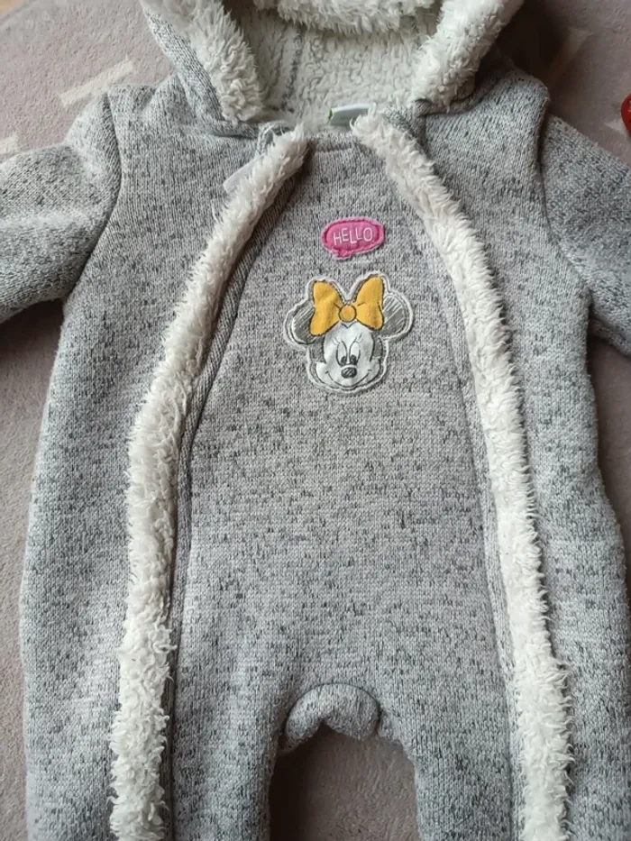 Combi pilote polaire 👕👖 Disney  Minnie - photo numéro 3