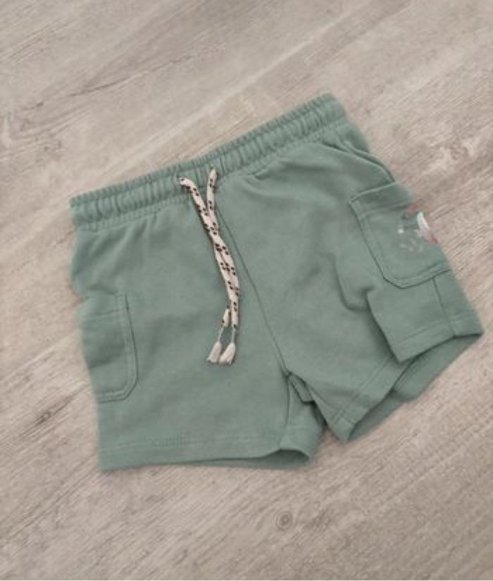 Lots 4 shorts - photo numéro 5