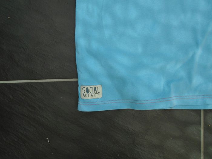 Joli tee-shirt bleu garçon 8 ans - photo numéro 3