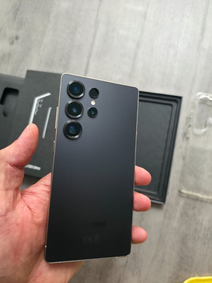 Samsung Galaxy S25 Ultra 512 Go Noir Titane débloqué "état neuf" - photo numéro 2