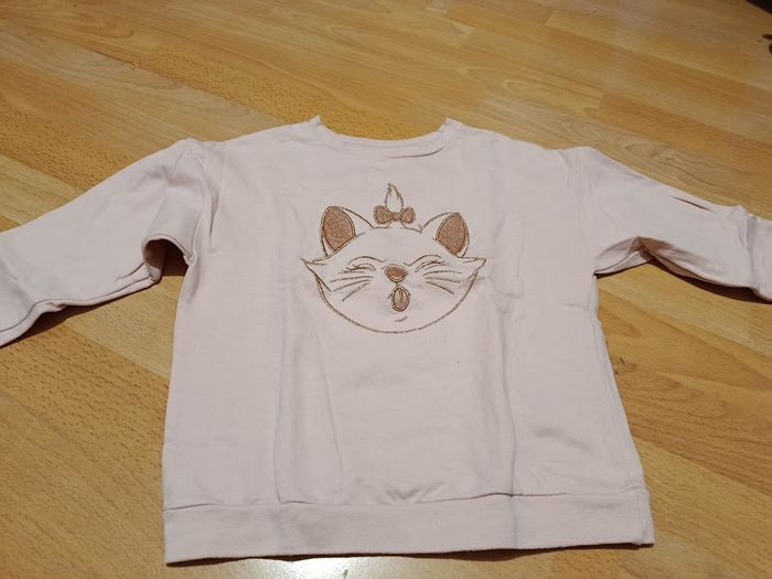 sweat fille 8 ans (Marie)