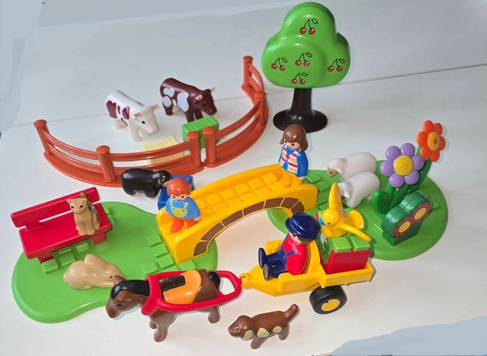 123 playmobil Famille à la campagne  6770 complet