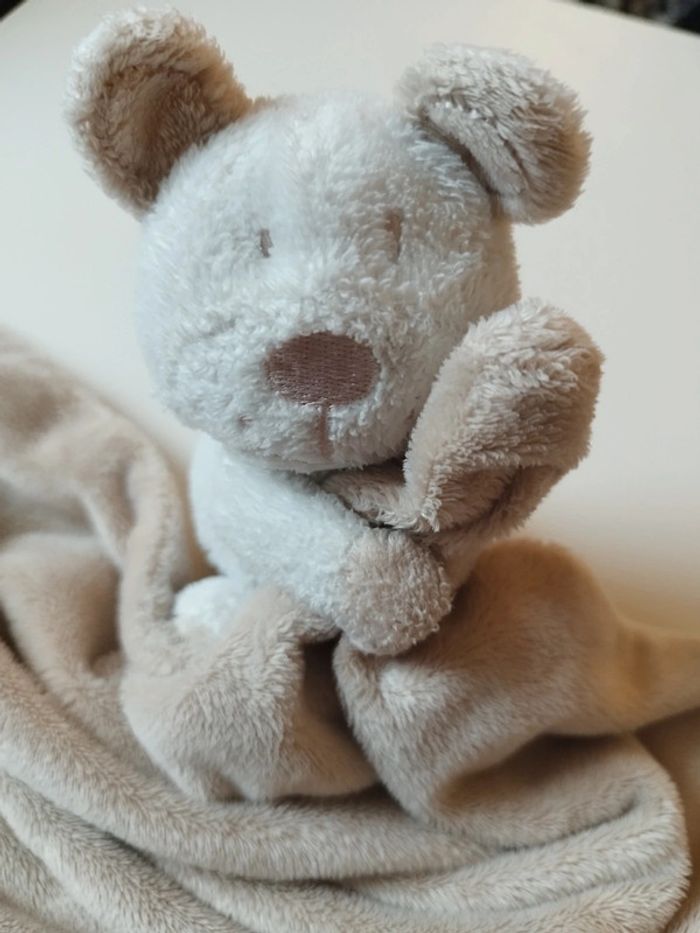 Doudou mouchoir blanc beige ours Primark