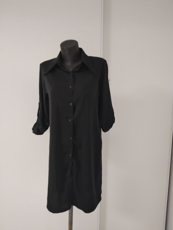 Robes femme taille M comme neuf prix 5euros la robes - photo numéro 2