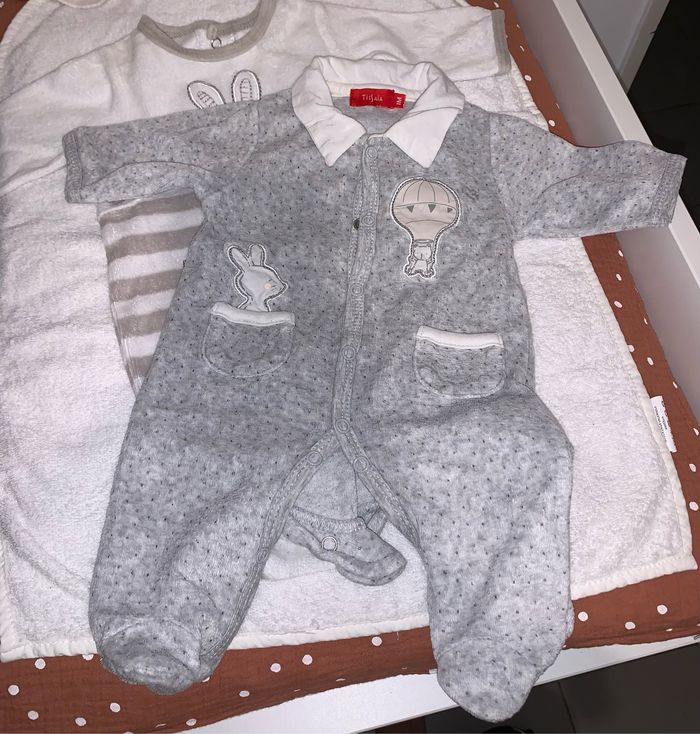 Lot de 2 pyjamas velours 1 mois - photo numéro 2