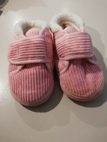 Chaussure fille rose Winnie-the-Pooh (winnie l'ourson) taiille 19 20