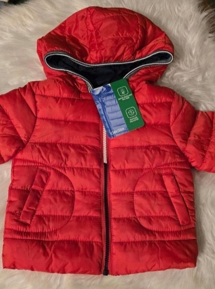 Neuve (non portée) 🏷💙🤩superbe doudoune mi saison 18mois  Garçon 🤩💙🏷