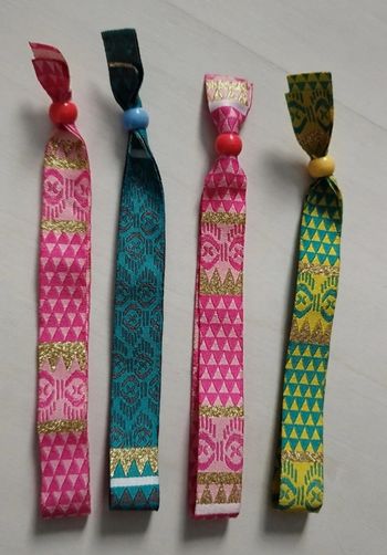 Lot de 4 bracelets