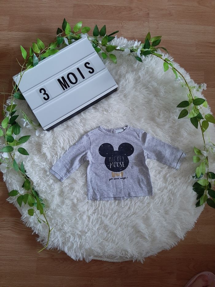 Haut Mickey gris