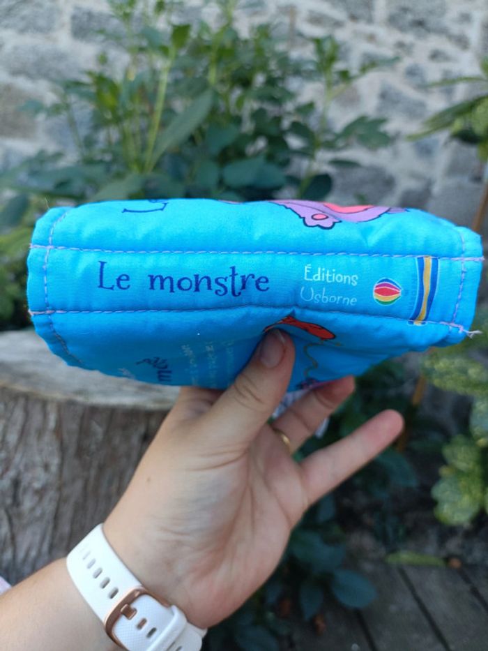 Livre tissu pour bébé le monstre - photo numéro 3