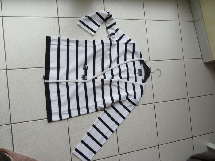 Très belle veste style marin - photo numéro 5