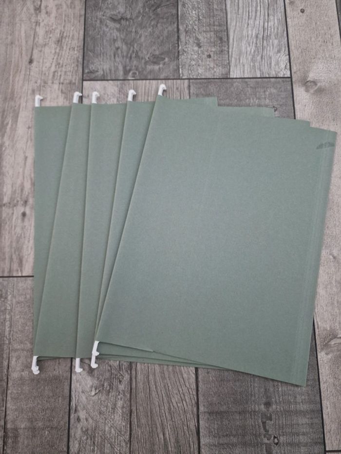 Lot de dossiers suspendus