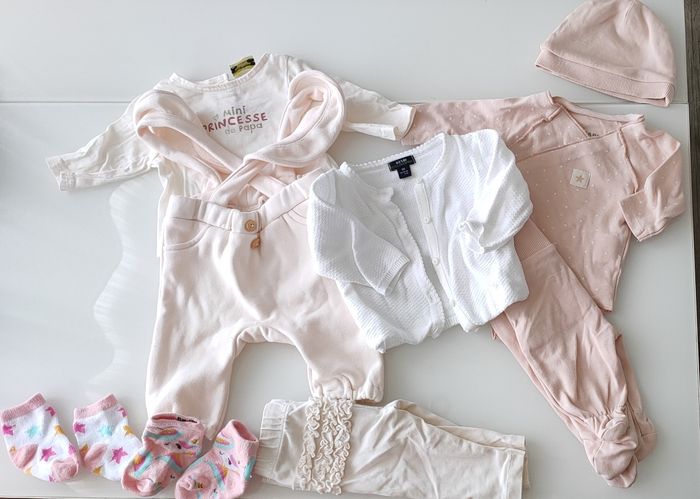 Lot bébé fille 1 mois - photo numéro 3