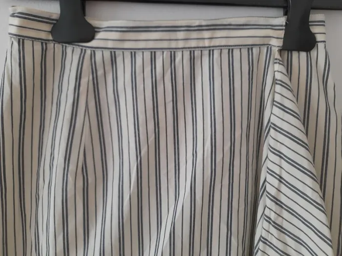 Jupe portefeuille neuve - photo numéro 2