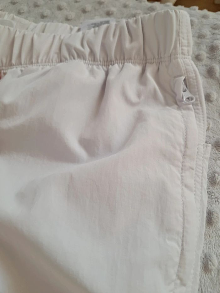 Jogging Adidas gris clair taille M neuf - photo numéro 3