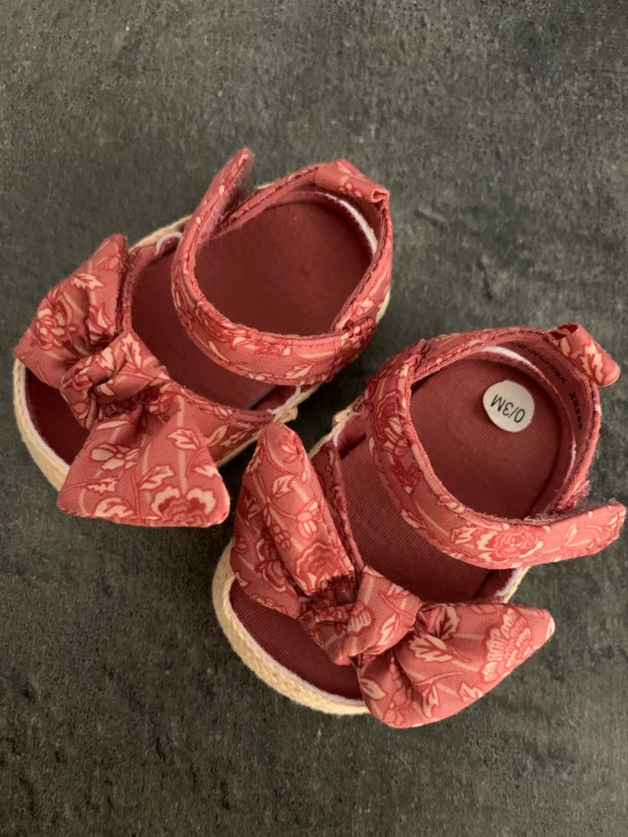 Chaussure bébé - photo numéro 2