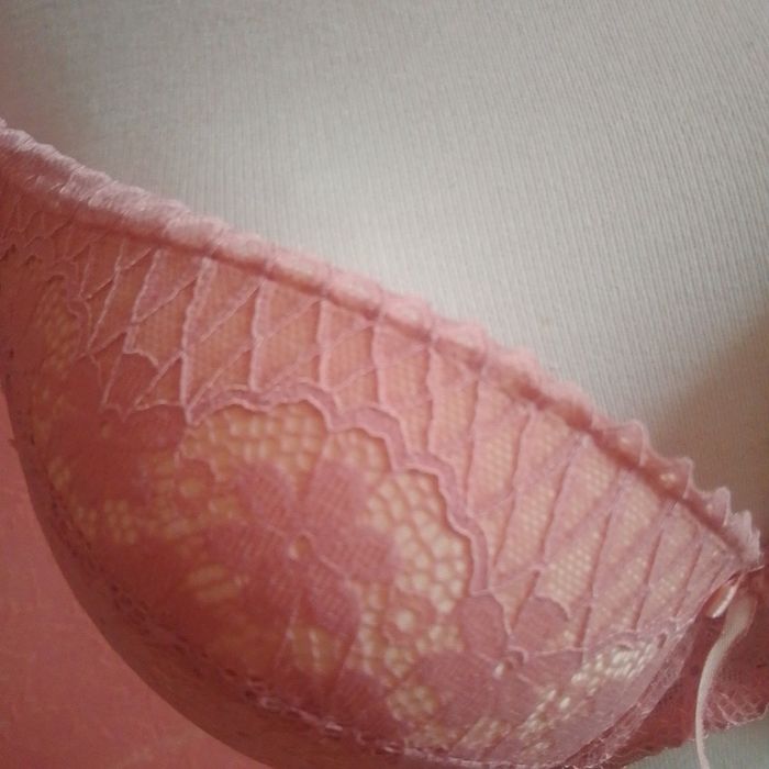 Soutien gorge neuf - photo numéro 7