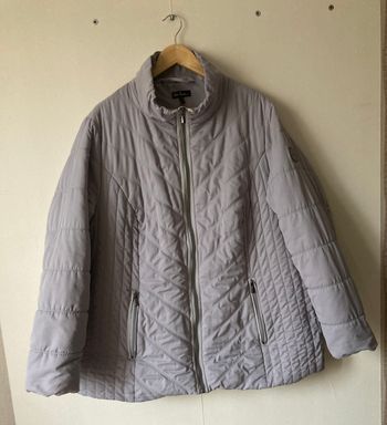 veste doudoune légère taille 50/52 Ulla Popken